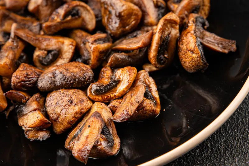 Champignons au air fryer : concentrés en goût en 12 min