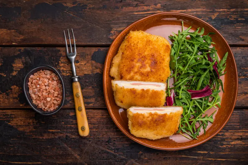 Cordon bleu au air fryer : croustillant et fondant en 12 min Cordon bleu au air fryer : croustillant et fondant en 12 min