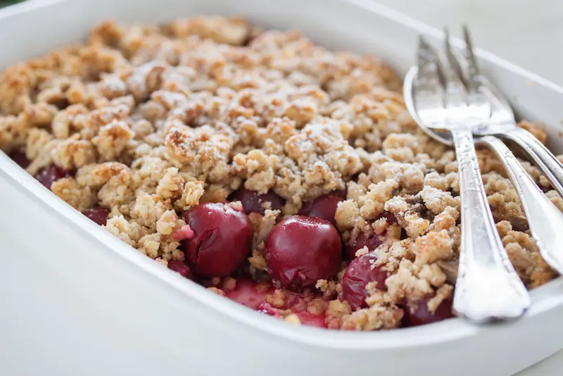 Crumble pommes-cannelle air fryer : 20 min