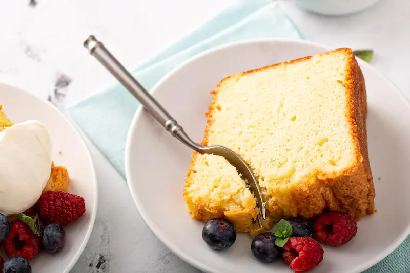 Gâteau au yaourt au air fryer : moelleux et inratable