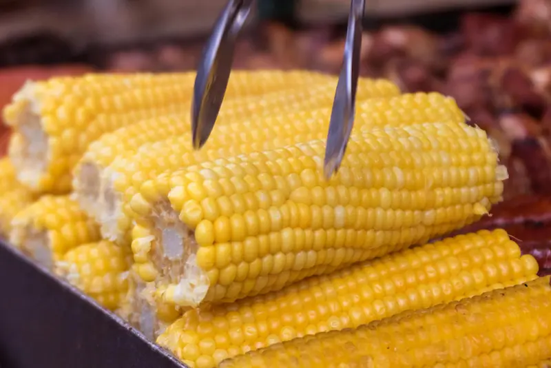 Maïs au air fryer : épis dorés et caramélisés en 12 minutes Maïs au air fryer : épis dorés et caramélisés en 12 minutes