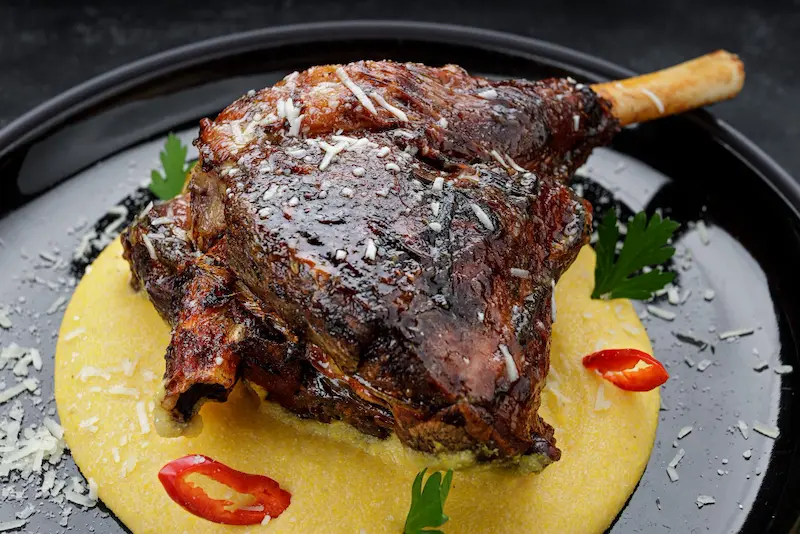 Gigot d'Agneau au Air Fryer : Rosé et Fondant en 50 min Gigot d'Agneau au Air Fryer : Rosé et Fondant en 50 min