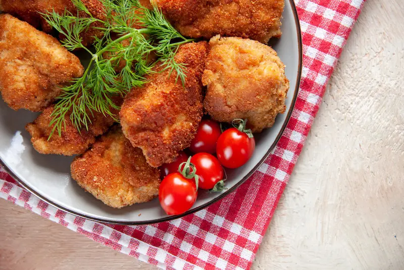 Nuggets de poulet maison au air fryer : croustillants et faciles